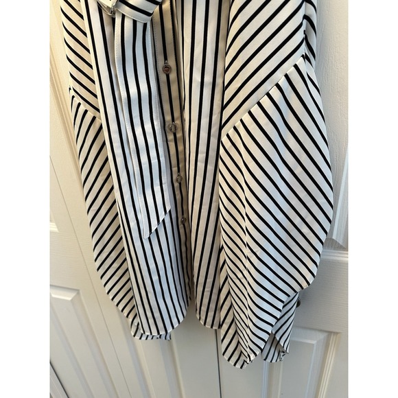 Karl Lagerfeld Paris Women's Dress W Pockets Sz 8. Black White Stripe Sz 8 $159 - Picture 12 of 13